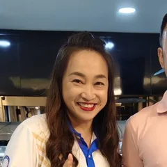 ครูเก๋ วราลักษณ์